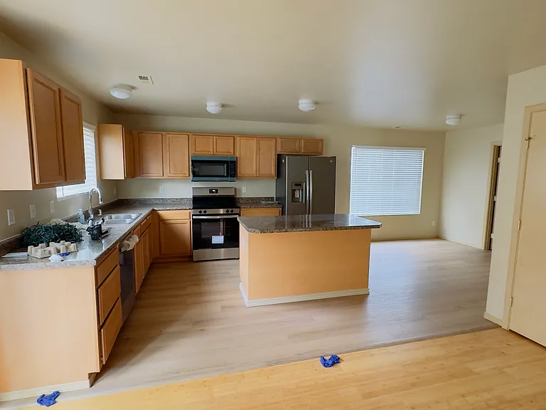 14704 33rd Pl SW — Photo 17