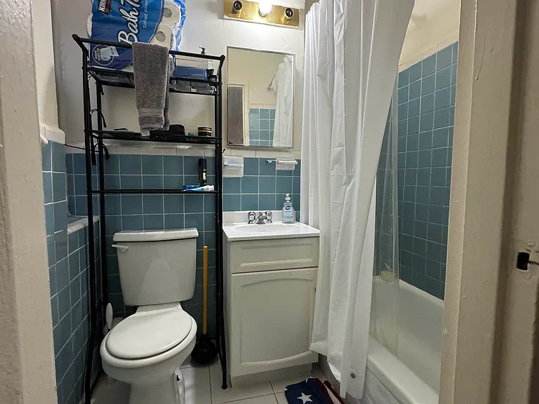 226 E 29th St #4D — Photo 6