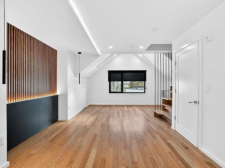 15 Algonquin Rd #2 — Photo 15