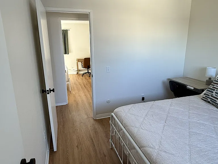 4532 Oregon St — Photo 6