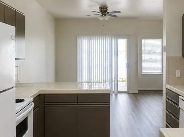 Escalon Villas