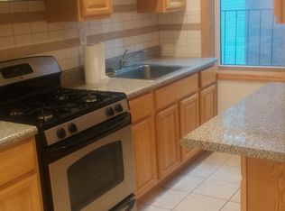 124 Meserole Ave APT 2R, Brooklyn, NY 11222