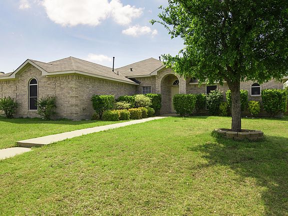 3rd image of 313 Hardwicke Ln