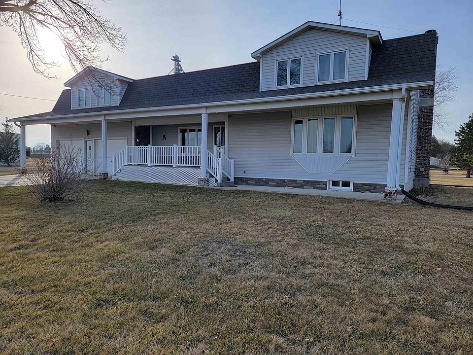 414 Center St, Lime Springs, IA 52155 Zillow