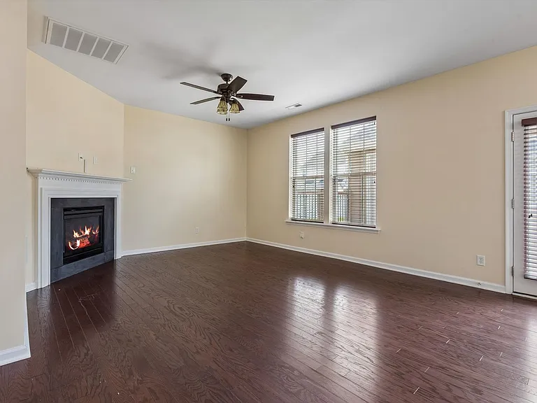 42 Kilverstone Way — Photo 9