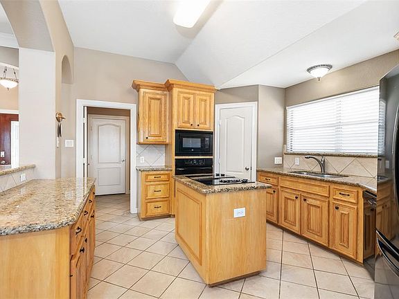 3rd image of 3540 Bayou Forest Dr