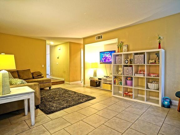 -Familyroom