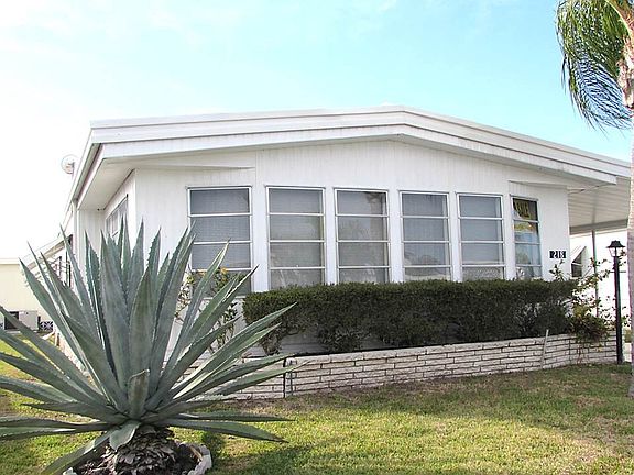 4th image of 218 Spanish Lakes Dr