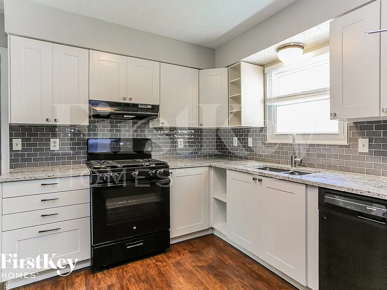 5705 Andrea Ln — Photo 6