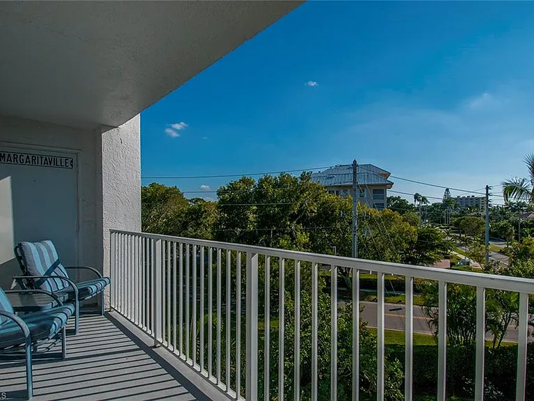 1300 Gulf Shore Blvd N #406 — Photo 18