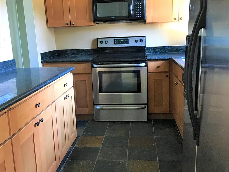 147th Pl SE — Photo 8