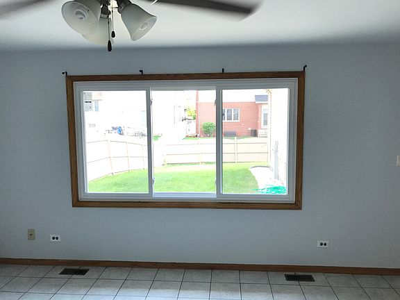 4th image of 5321 W 108th Pl