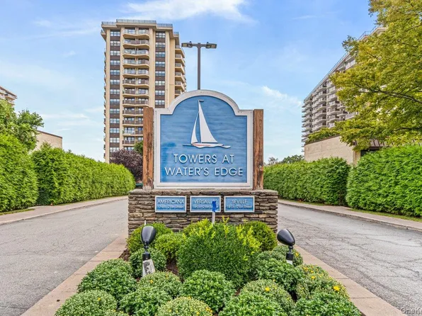 18-05 215 Street #11K, Bayside, NY 11360