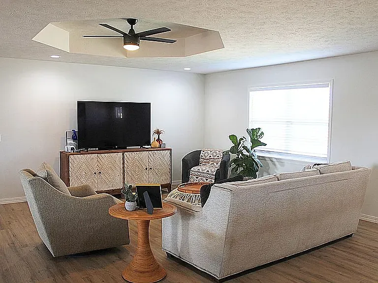 110 Matty Ln — Photo 12