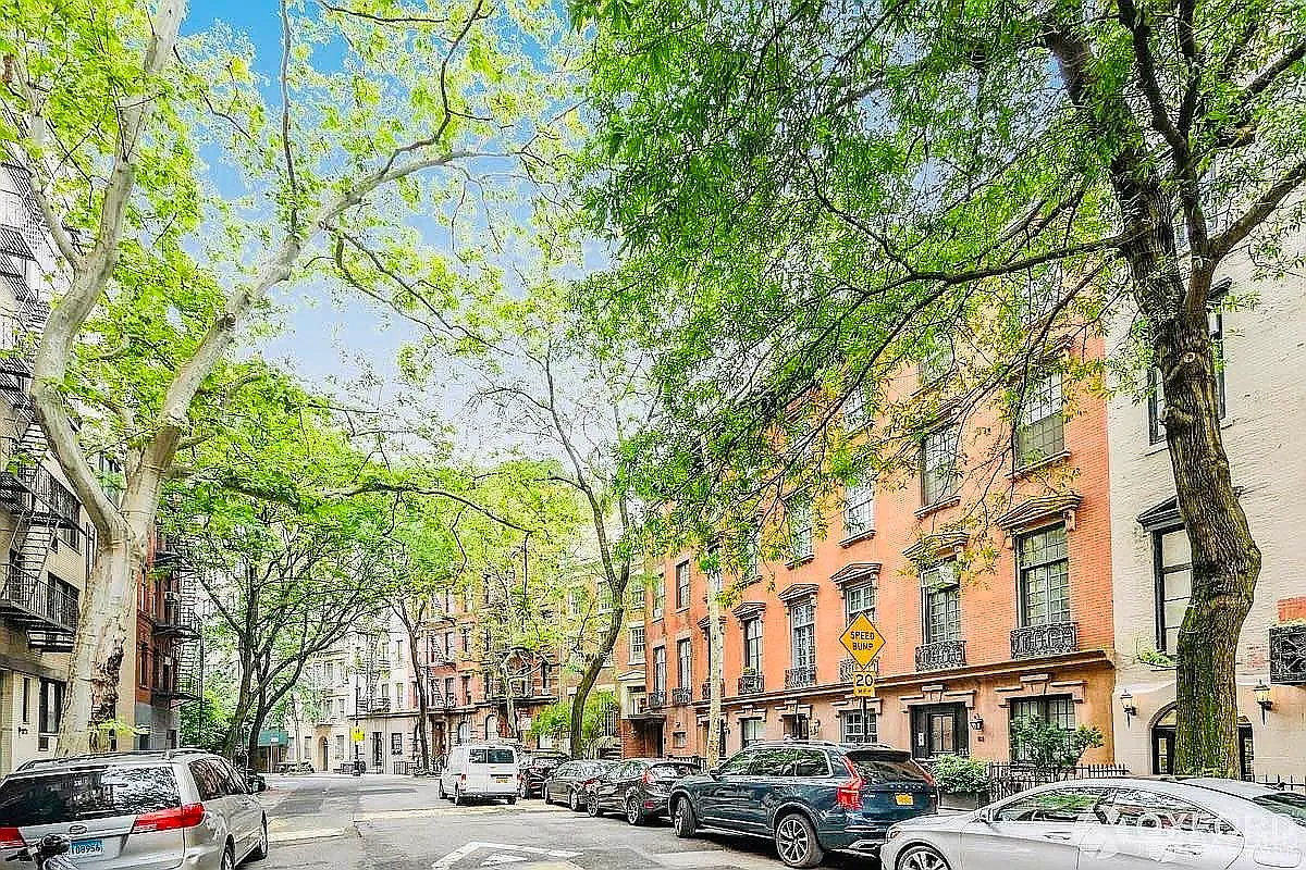 47 Morton Street — Photo 1