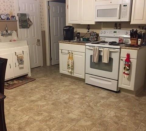 4th image of 454 Hudson Ave