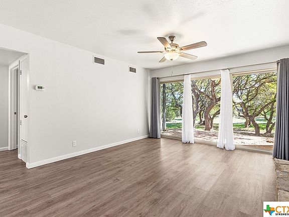 4th image of 1033 Parkview Dr APT G44