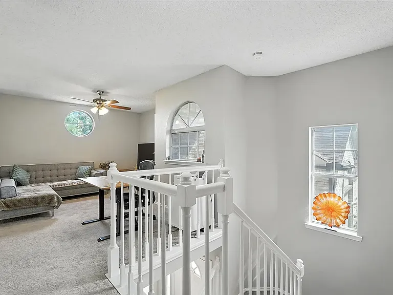 1426 Harmony Ln — Photo 25