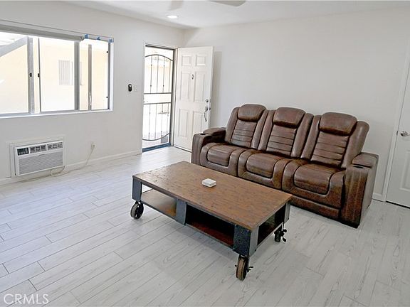 2nd image of 471 Ballantyne St Unit 64