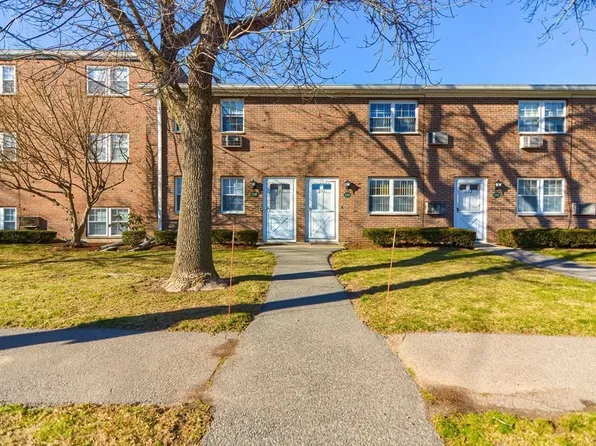 230 Rock St Unit 230, Norwood, MA 02062