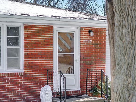 4th image of 1100 N 69th St