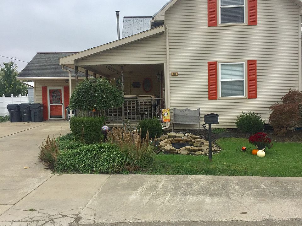 street side with pond