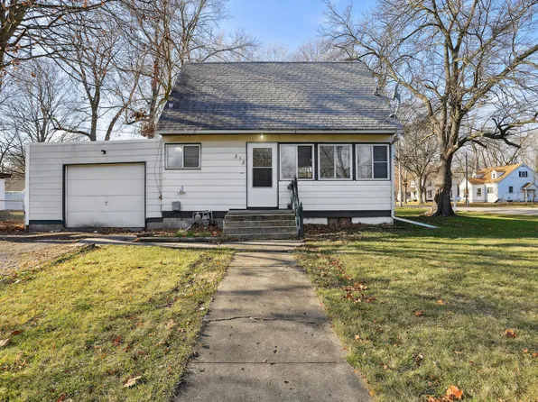 313 N Calhoun St, Tolono, IL 61880