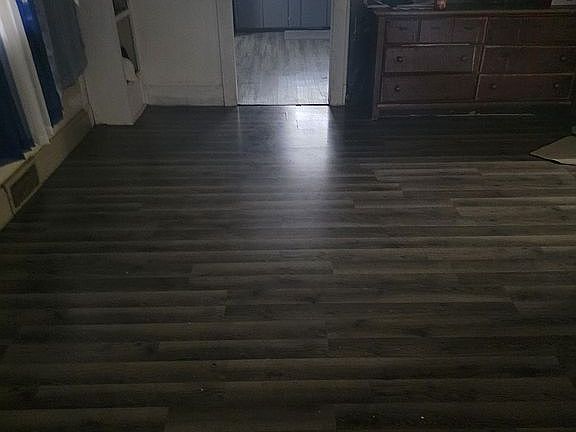 4th image of 2475 Baldwin St