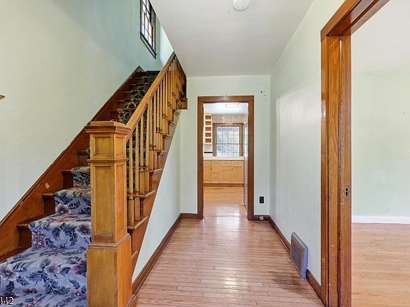 5th image of 435 Union Ave