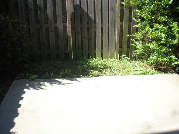5th image of 1105 Oatlands Park