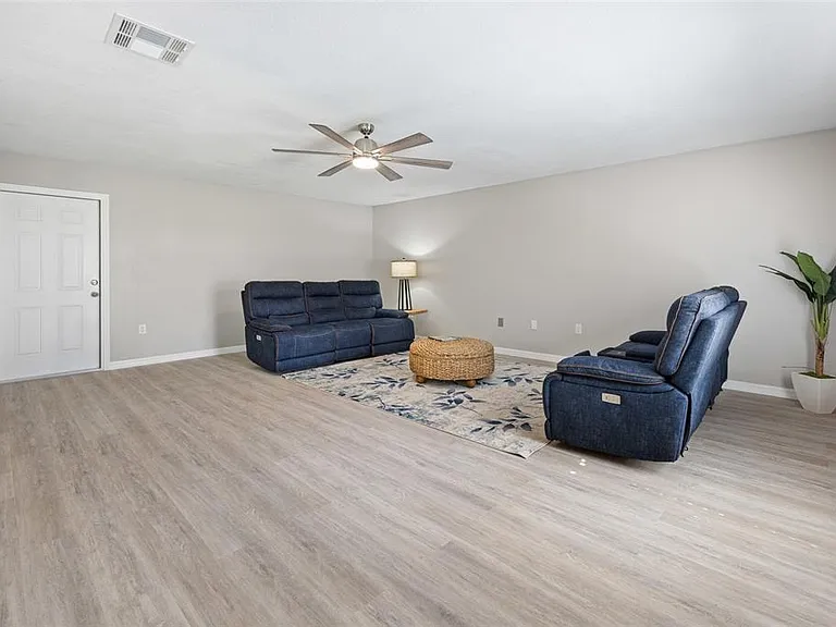 4510 SE 32nd Pl — Photo 19