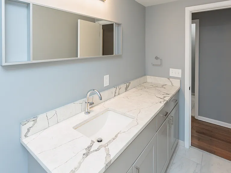 2539 Warrensville Center Rd — Photo 26