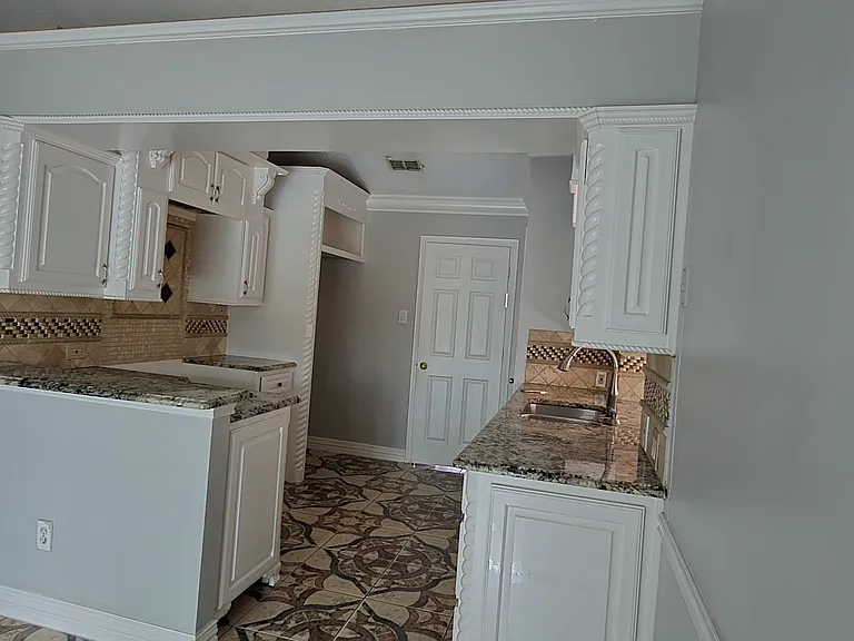 313 Creekwood Ln #1 — Photo 15