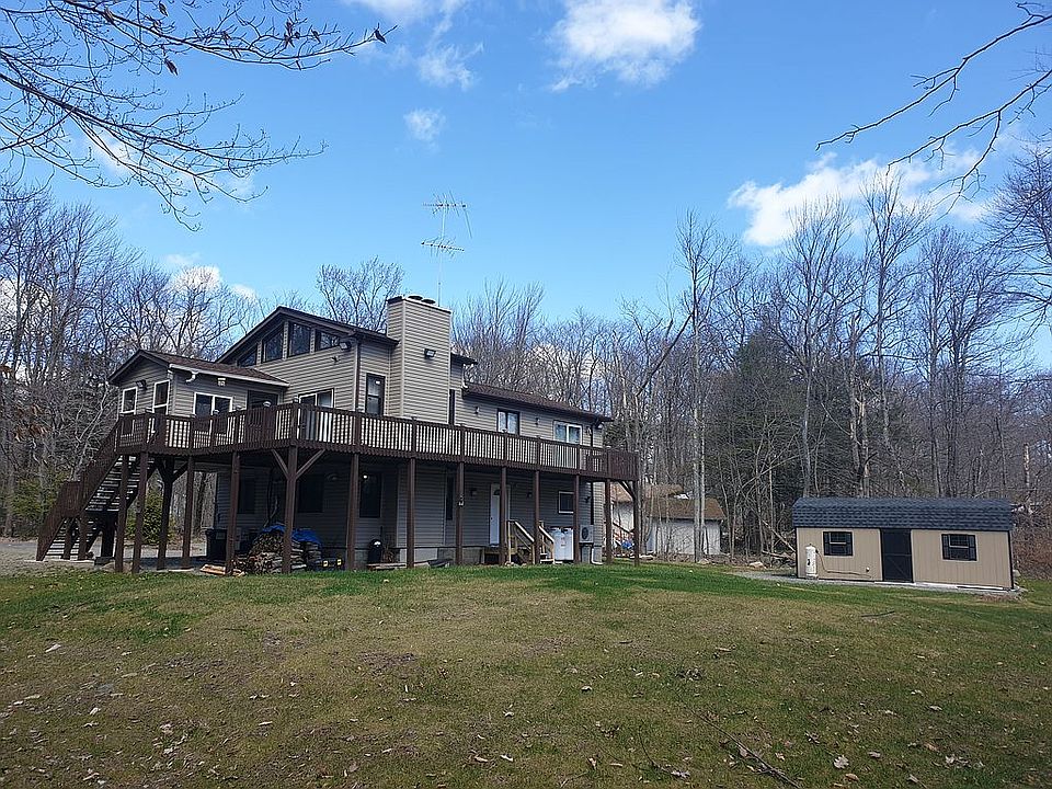 2nd image of 3108 Crocus Way