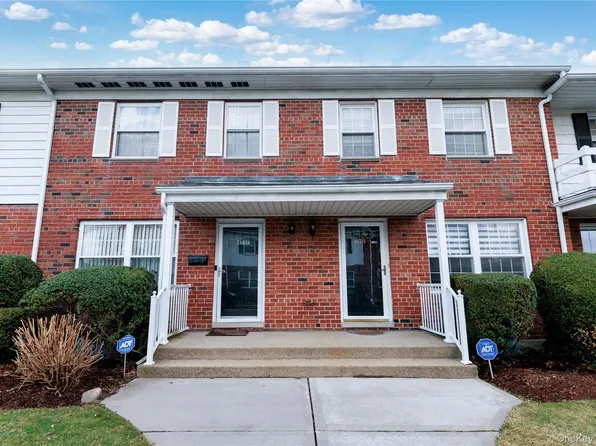 678 Front Street #E, Hempstead, NY 11550