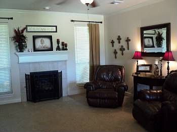 3rd image of 1028 Morning Glory Ln