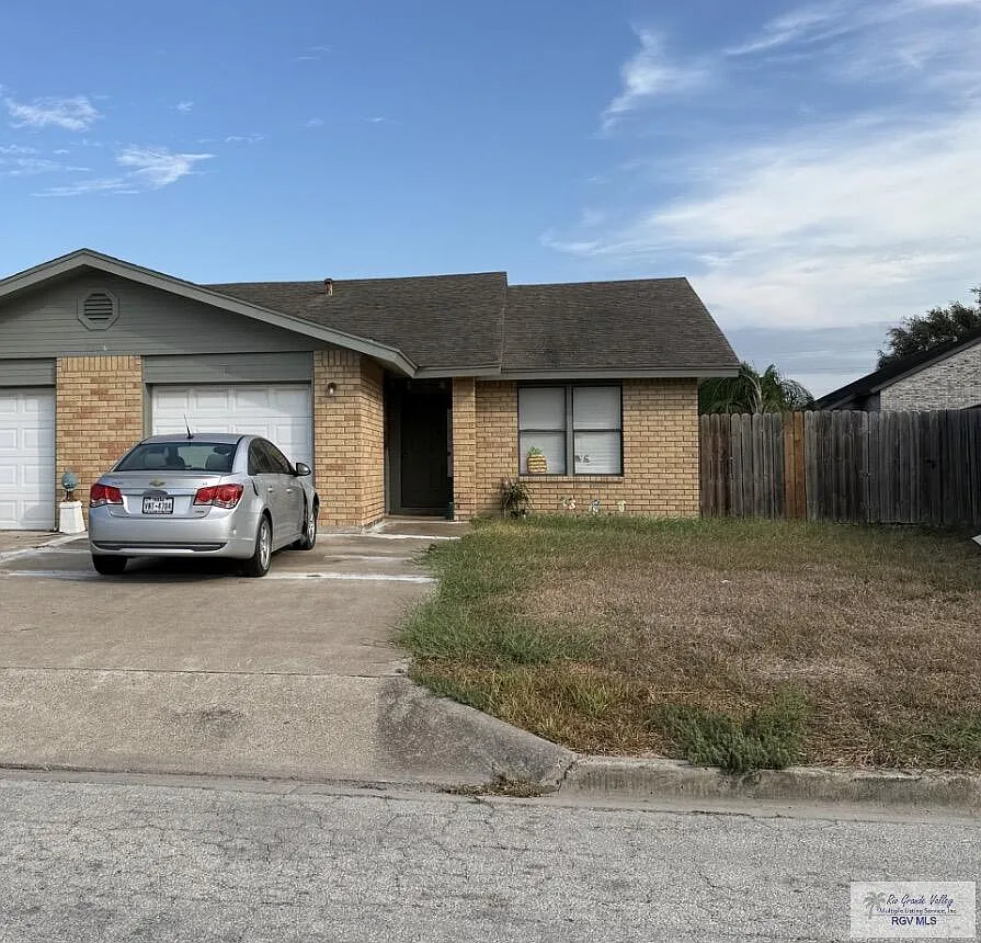 2 bed, 2.0 bath, 1055 sqft, $1,000 — Photo 1