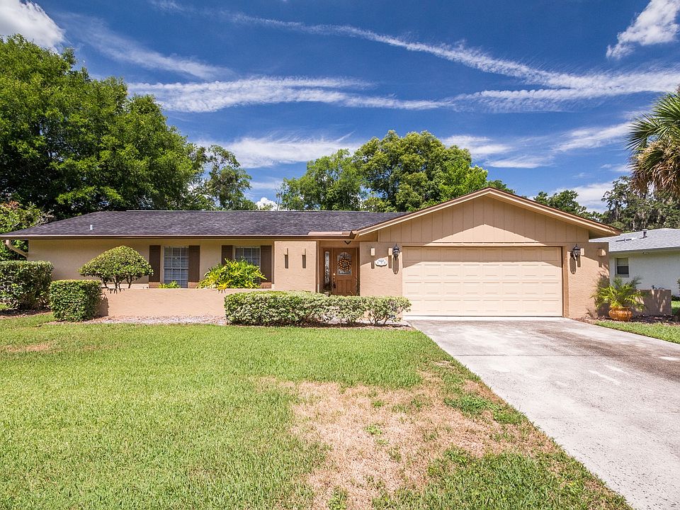 1st image of 132 Rose Briar Dr