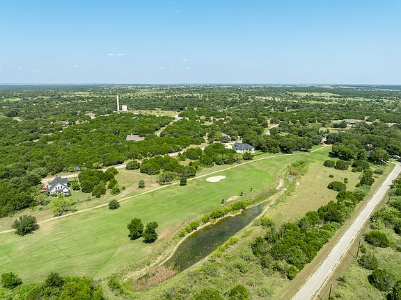 4th image of 39278 Cedar Park Dr