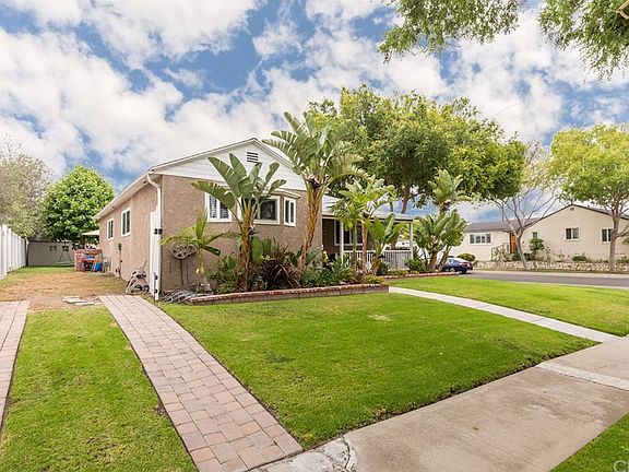 2nd image of 17038 Falda Ave
