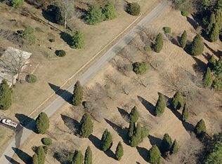 101 River Pl, Louisville, TN 37777