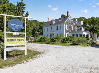 70 Main St, Wellfleet, MA 02667