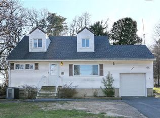 295 New Hempstead Rd, New City, NY 10956