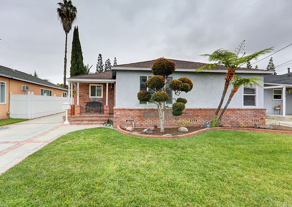 1st image of 10980 Lillian Ln