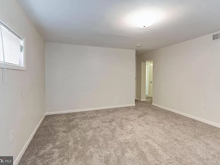 1121 N Taylor St #A — Photo 6