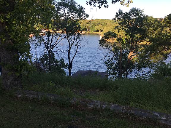 2nd image of 3911 Crescent Dr