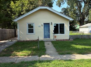 2940 Dubuque Ave, Des Moines, IA 50317