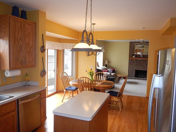 5th image of 18105 Bettenhausen Dr
