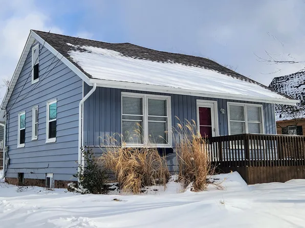 2627 Botham Ct, Saint Joseph, MI 49085