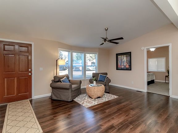 4th image of 36836 45th Ave S